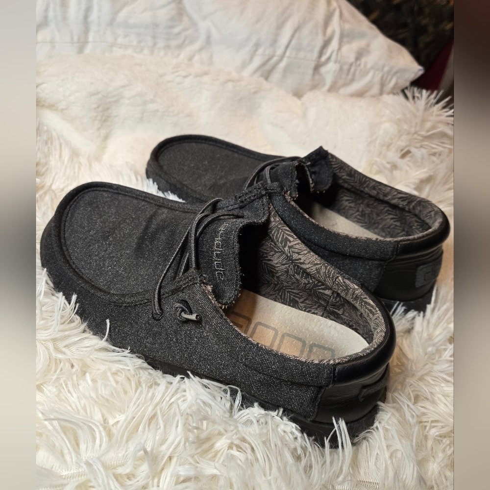 Big kids (boys) Hey dude shoes size 4